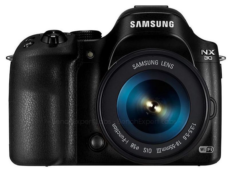 SAMSUNG NX30