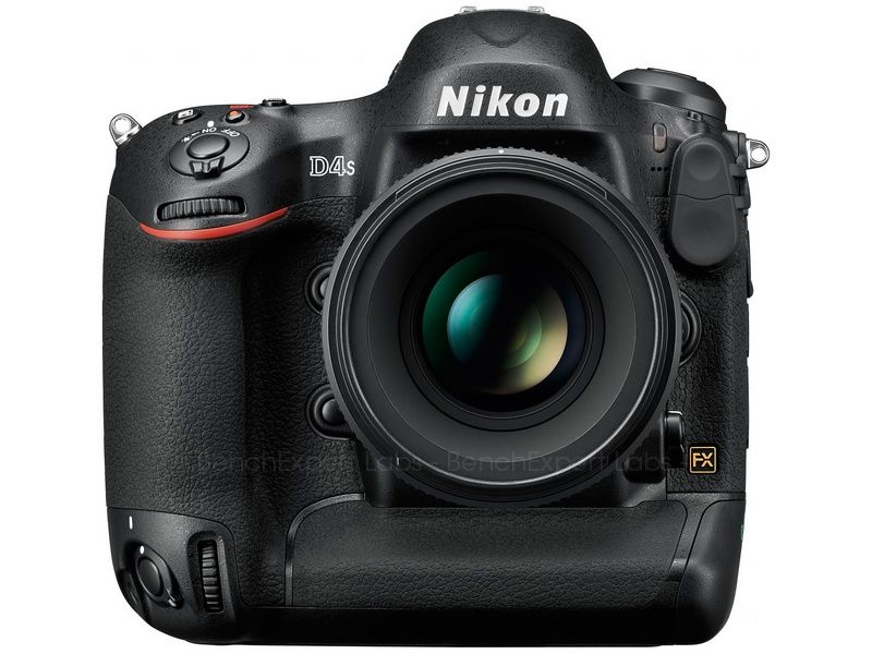 NIKON D4s