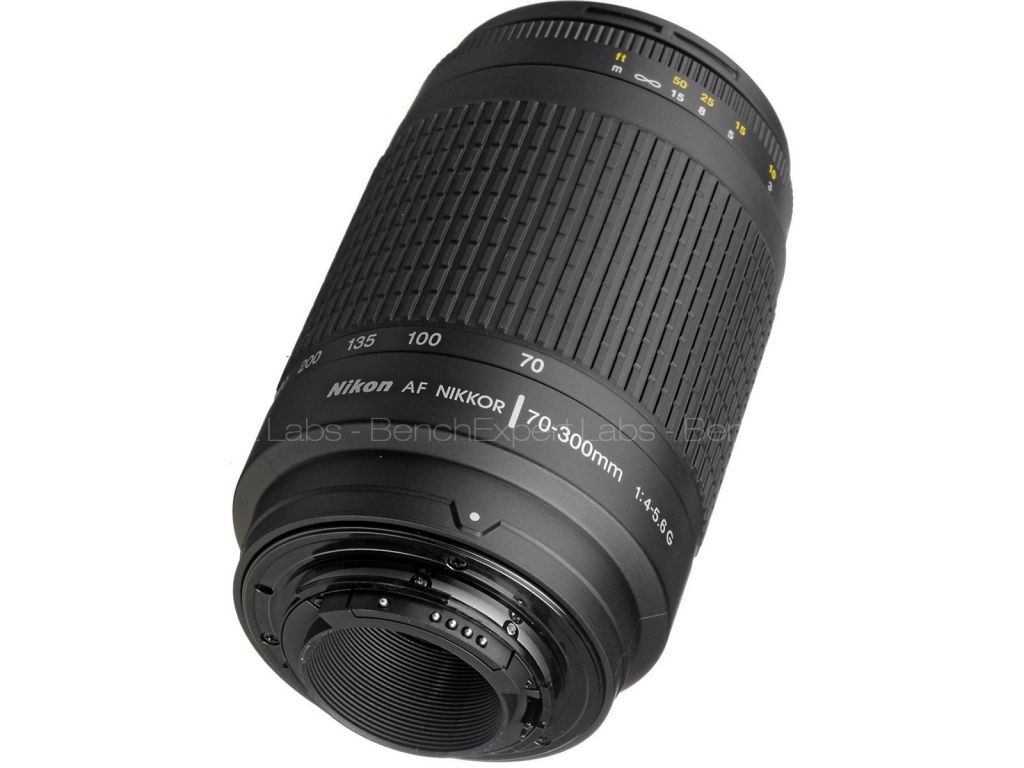 NIKON AF Zoom-Nikkor 70-300mm f/4-5.6G | Objectifs